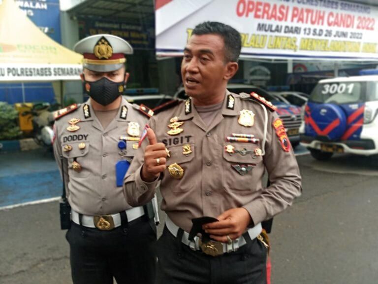 AKBP Sigit SIK MH (Kasatlantas Polrestabes Semarang)  :  Dimanapun ‘Seduluran Sak Lawase’