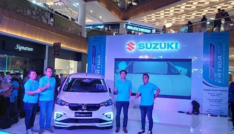 Suzuki Perkenalkan Low MPV Hybrid di Semarang