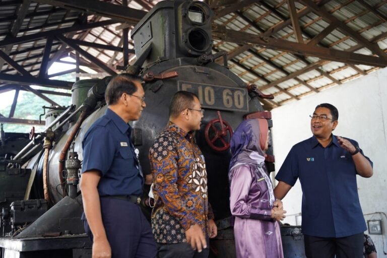 Sinergi 4 BUMN, Perbaikan Prasarana dan Sarana KA Sawahlunto – Muaro Kalaban Dimulai