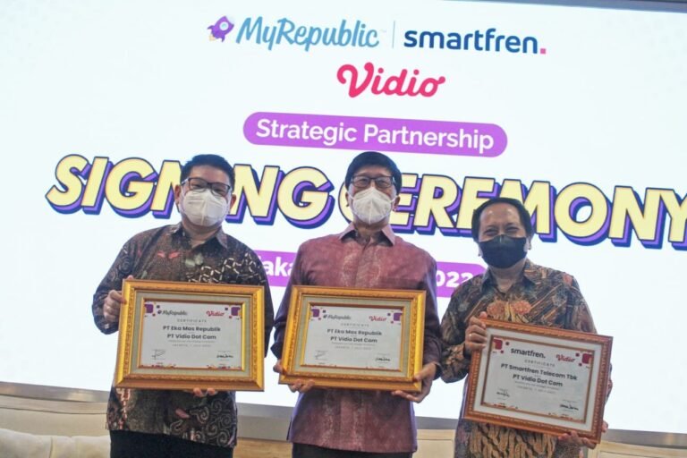 Smartfren Wujudkan Kolaborasi Strategis