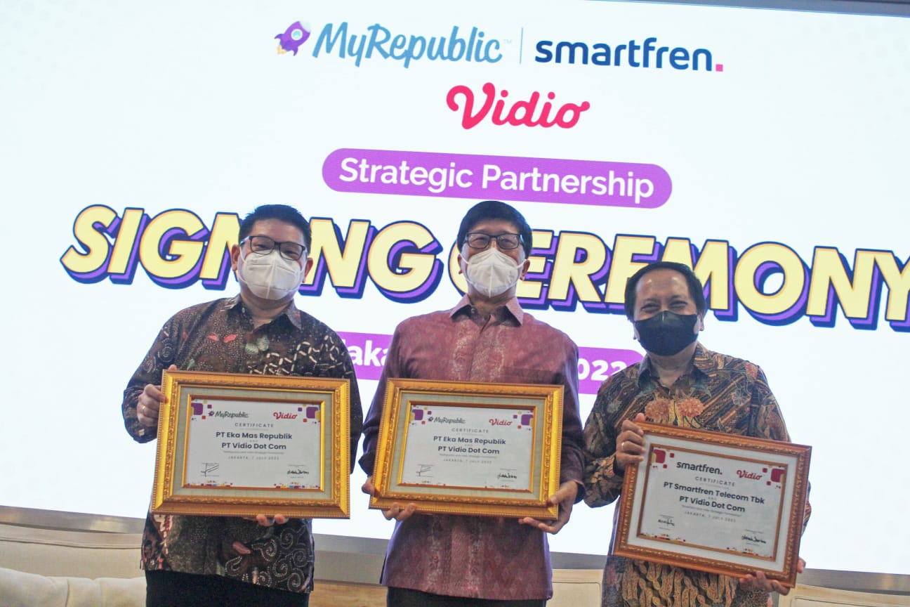 Smartfren Wujudkan Kolaborasi Strategis - JATENGPOS.CO.ID