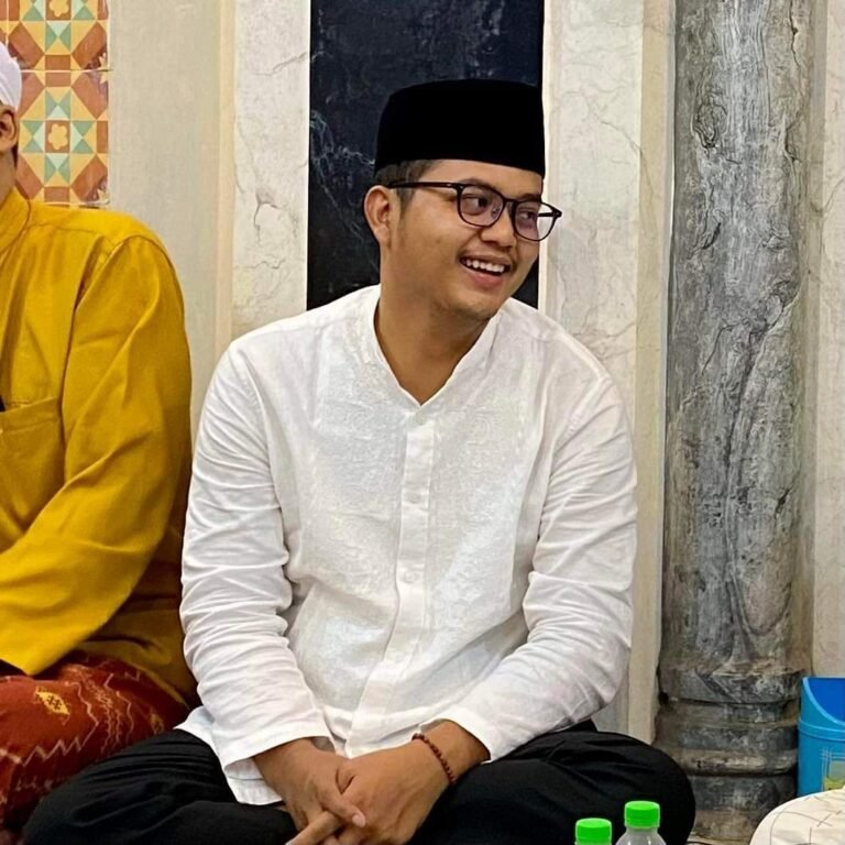 Peringati Muharram dan HUT RI ke-77, Syechker Mania Karanganyar Galang Donasi Yatim Piatu
