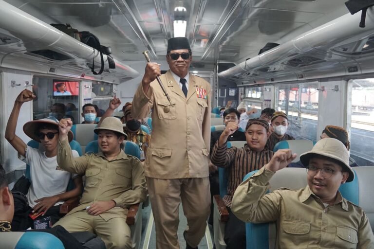 KAI Gelar Napak Tilas Sejarah Perkeretaapian