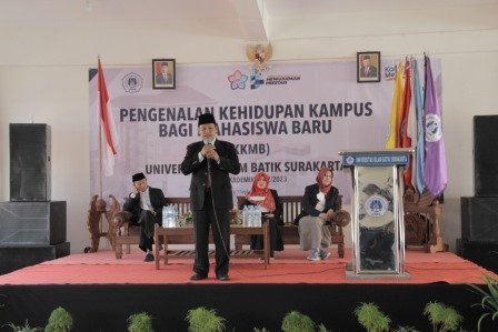 Sambut Insan Batik Muda, Rektor UNIBA Surakarta Berharap Mempersiapkan Diri Masuki Dunia Global