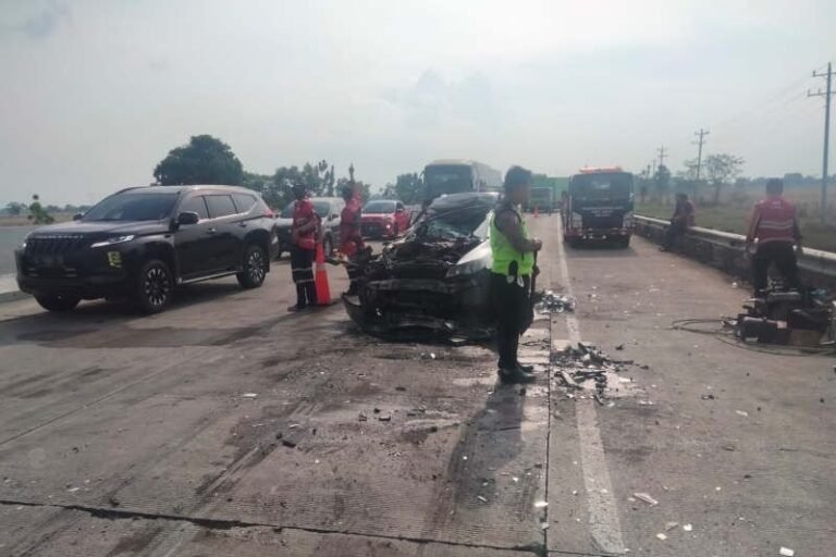 Asap jadi Penyebab Tabrakan Karambol di Tol Brebes, Satu Orang Tewas