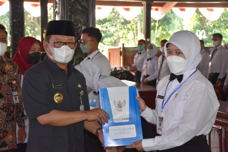 Penutupan Pelatihan Dasar (Latsar) CPNS Tahun 2022 Pemerintah Kabupaten Demak Bekerjasama Dengan BPSDMD Provinsi Jawa Tengah