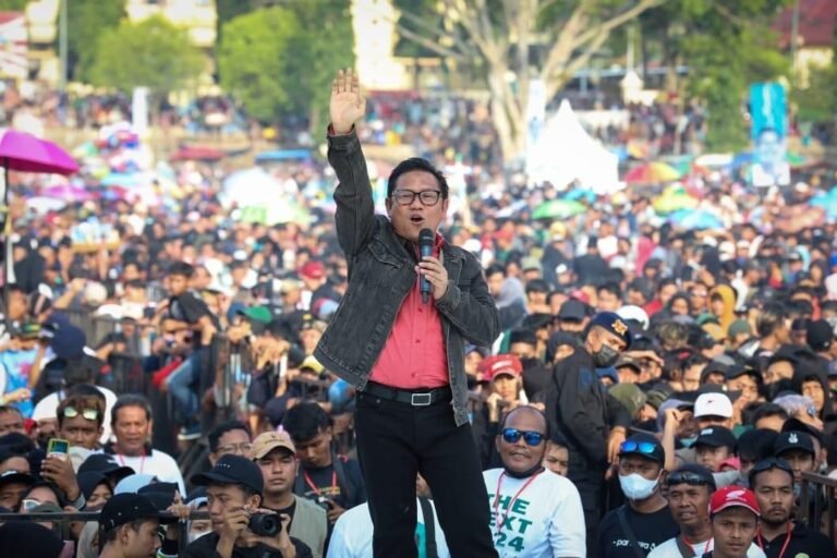 Puluhan Ribu Warga Meriahkan Gus Muhaimin Festival di Pekalongan