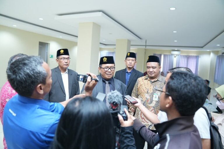 Unissula PTS Terbaik di Semarang Versi EduRank