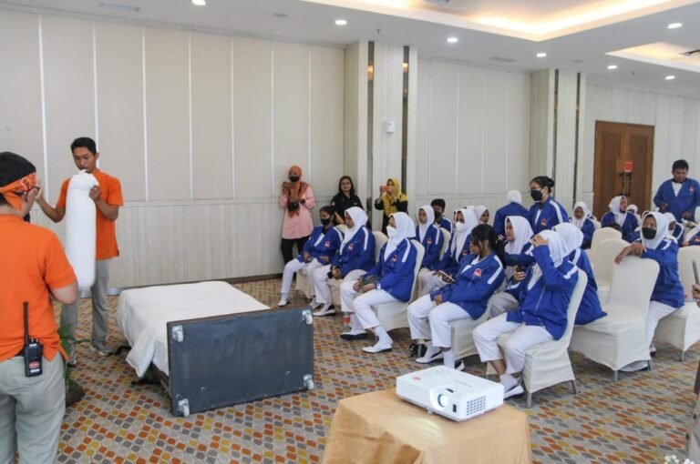 Edukasi Tour Hotel, Ajak  Keliling Siswa SMK CBM