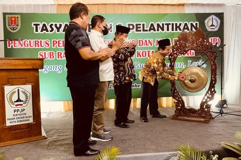 Resmi Dibuka! 160 Lapak Grosir Buah di Pasar Penggaron Semarang