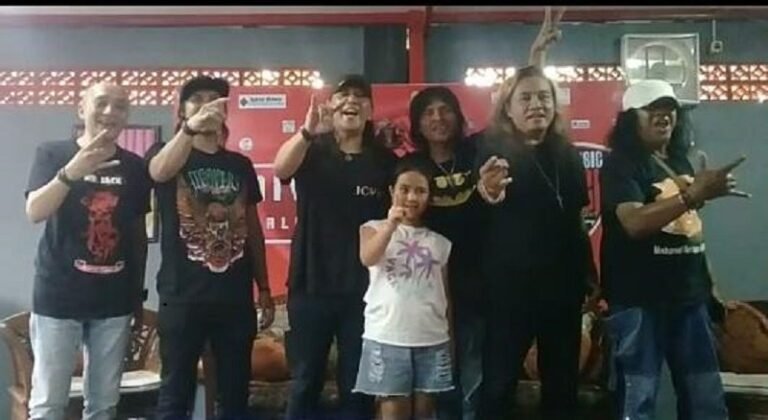 Roy Jeconiah Meriahkan Konser CRKS Kabupaten Semarang di Alun-Alun Bung Karno
