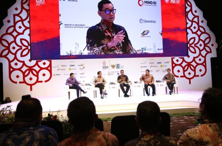 Wujudkan Transisi Energi, PLN Siap Garap PLTS Terapung