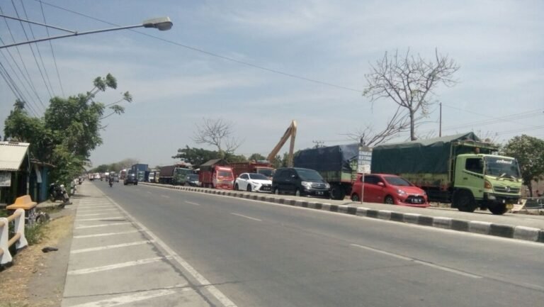 Atasi Macet Wonokerto, Tol Sayung Demak agar Dibuka Sementara