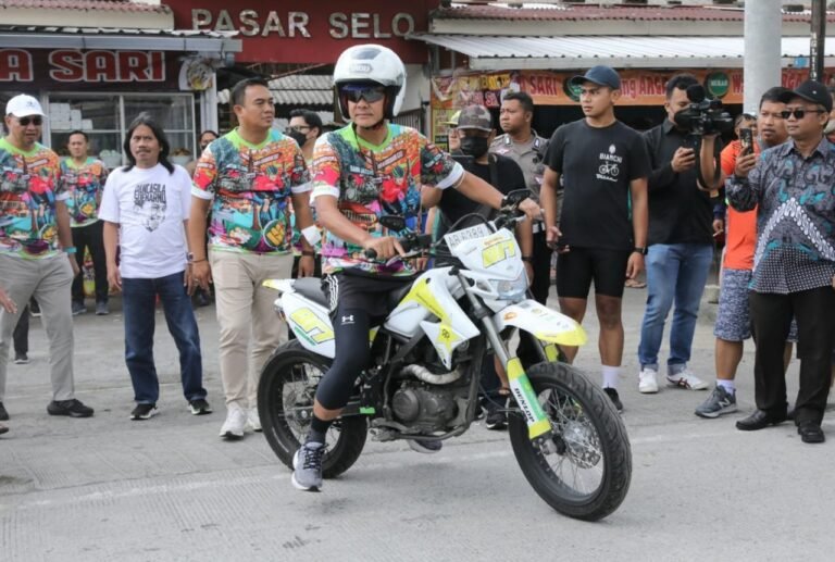 Disemangati Ganjar, Peserta Elite Race TDB Meski Lelah Terpuaskan Panorama Pegunungan