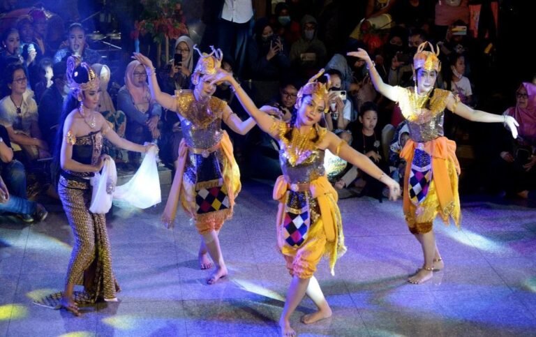 Pemkot Semarang Sosialisasikan Manfaat Hasil Cukai Lewat Wayang Orang