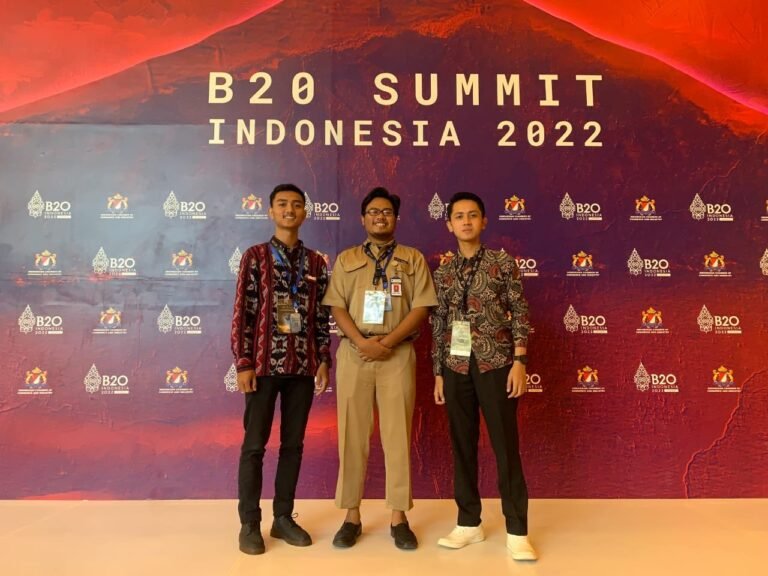 Mahasiswa Komunikasi Unissula Ikut Sukseskan KTT G20 di Bali