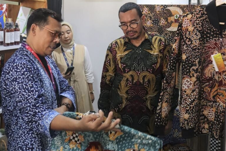 UMKM Binaan SIG Rembang Ikuti Future SMEs Village di KTT G20