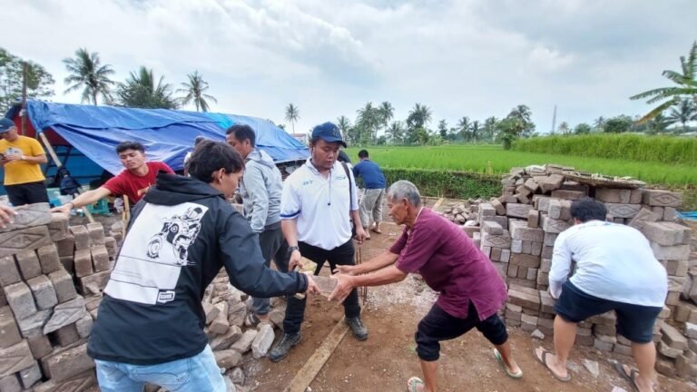 LPEIPeduli Salurkan Bantuan Bencana Gempa Cianjur
