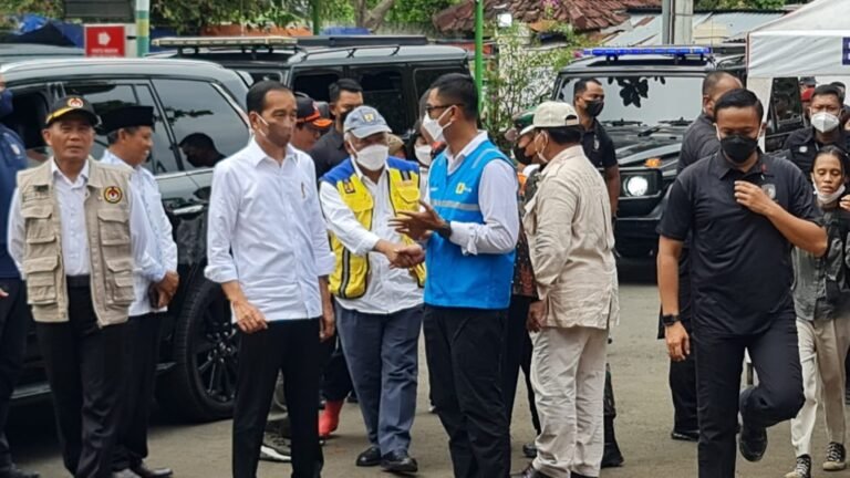 Presiden Tinjau Posko RS Sayang Cianjur