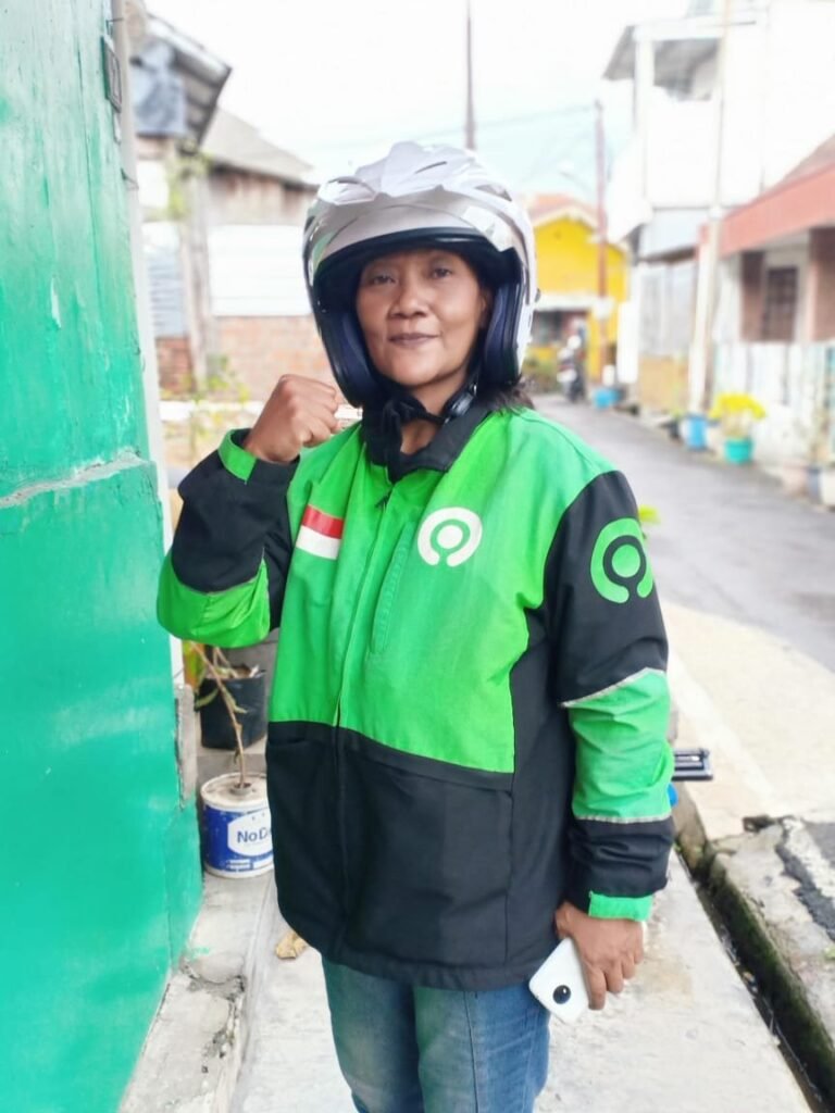 Ngojek Buat Kuliah Anak