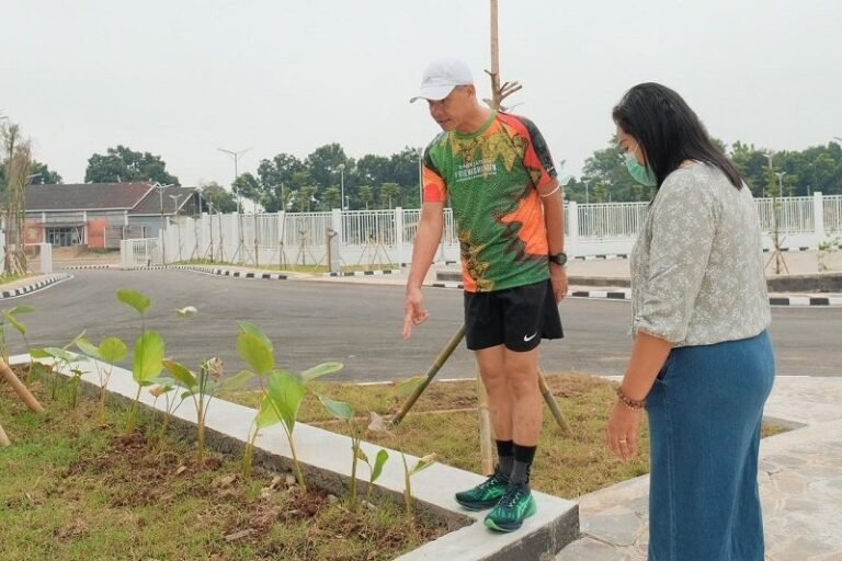 Ganjar Geram Lihat Hasil Proyek Renovasi Jatidiri, Ini Penyebabnya