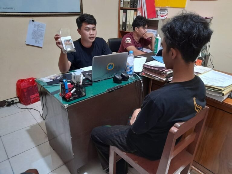 Edarkan Obat Terlarang, Sepasang Remaja Warga Sukoharjo Terancam Denda Rp 1 Miliar