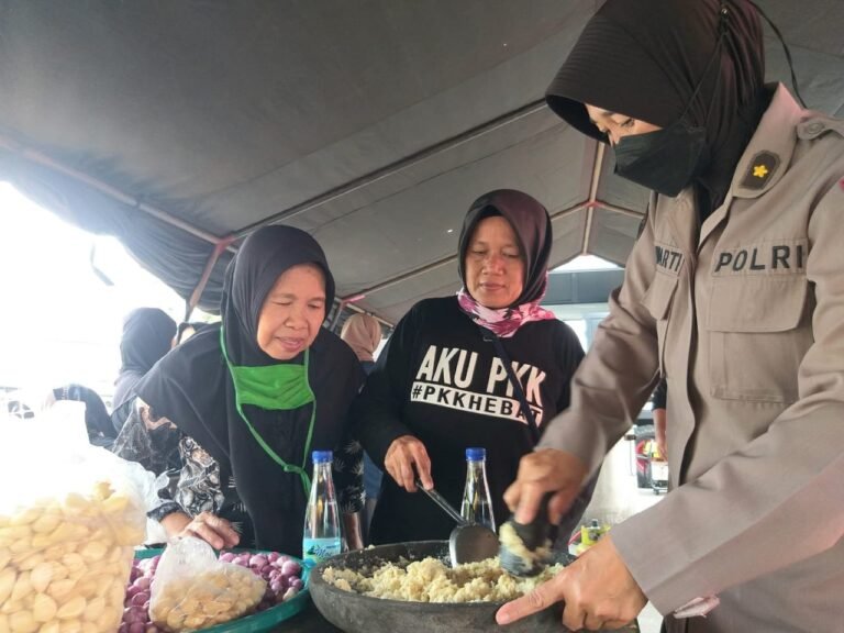 Cukupi Kebutuhan Makan dan Kesehatan Polda Jateng Turunkan Tim Pelayanan Sosial
