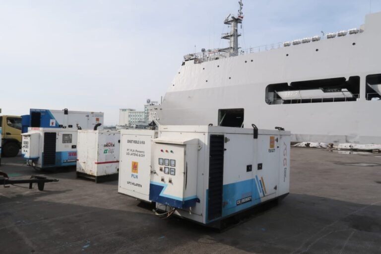 PLN Perkuat Kelistrikan Karimunjawa