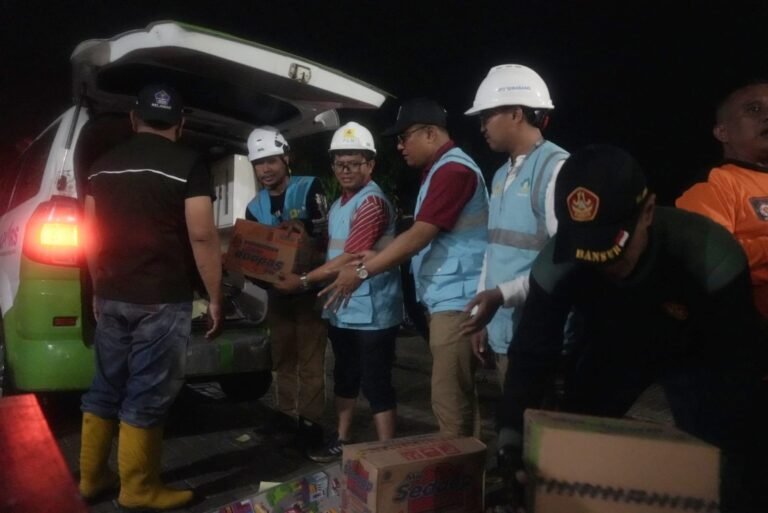Banjir di Semarang, PLN Gerak Cepat Buka Posko Bantuan dan Dapur Umum