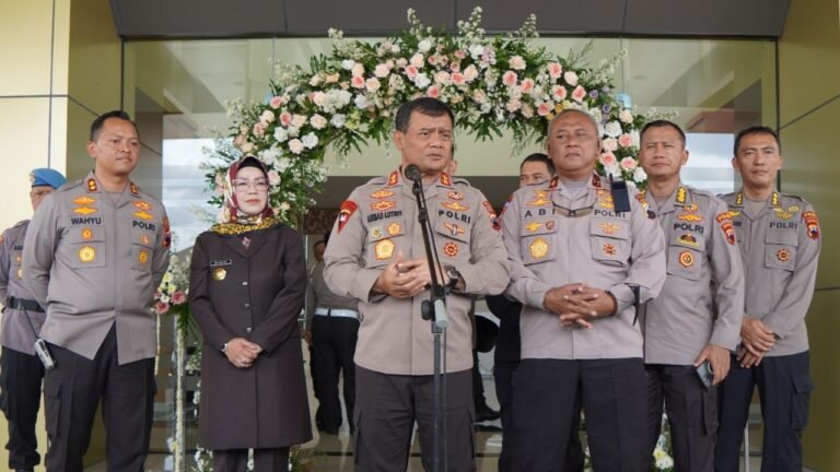 Kapolda Jateng Resmikan Mako Polres Sukoharjo dan Enam Proyek Lainnya