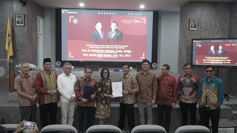 LLDIKTI Dukung Penjaminan Mutu Internal untuk Institusi Unggul. Dua Guru Besar Baru Bukti Pencapaian Prestasi