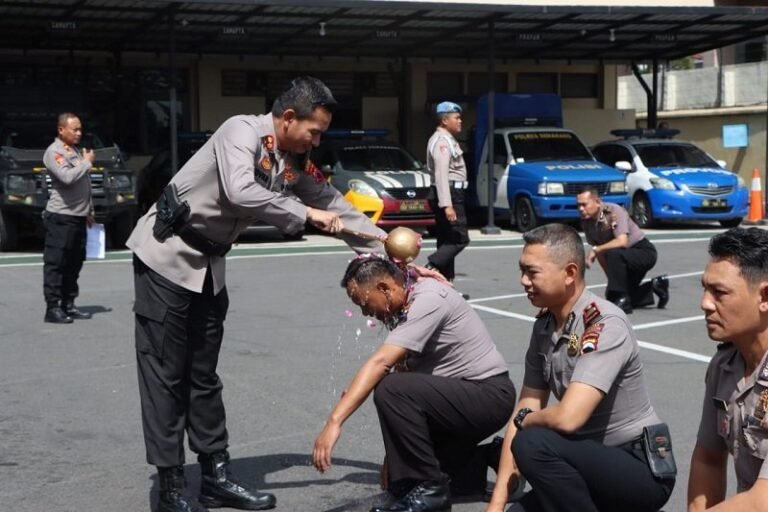 Berkah Tahun Baru, 58 Personel Polres Semarang Naik Pangkat