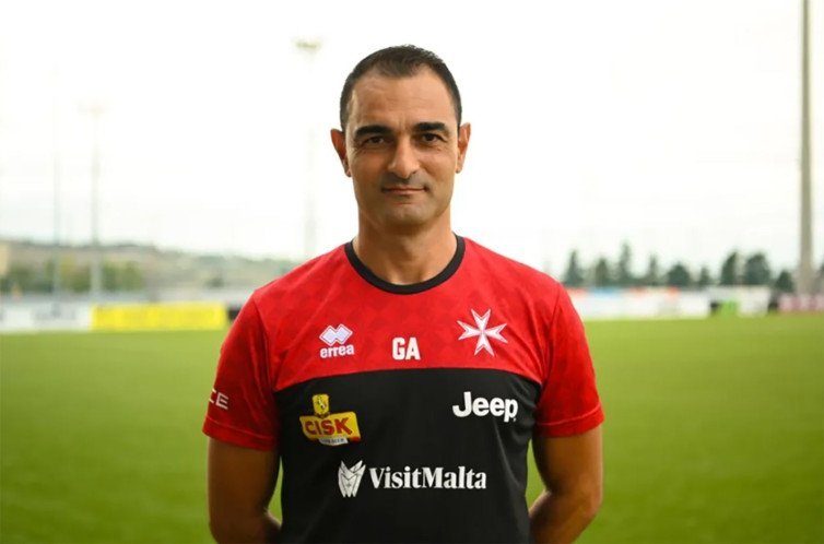 Pelatih Baru PSIS