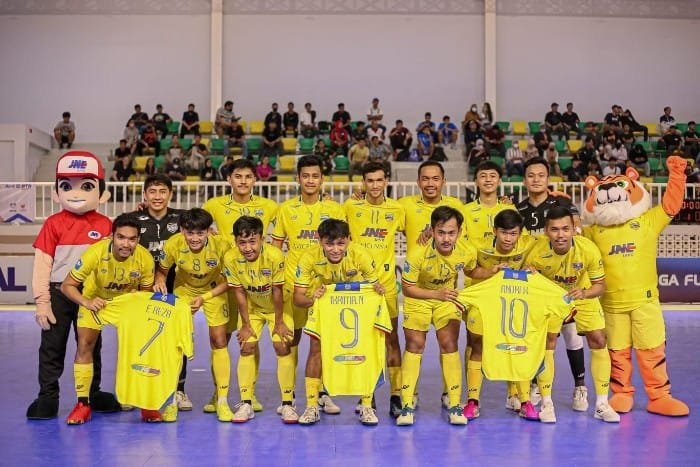 Cosmo JNE FC Sapu Bersih Kemenangan