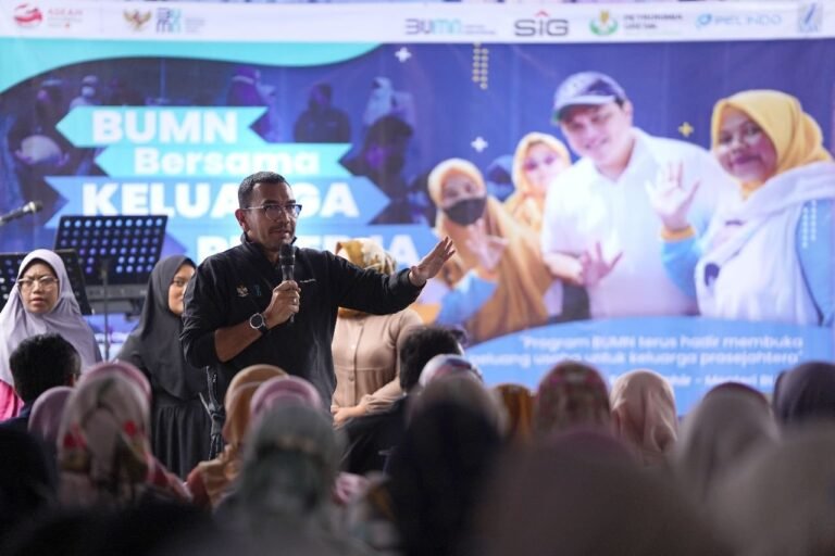 Erick Thohir Tingkatkan Kesejahteraan Keluarga Pekerja BUMN di Gresik