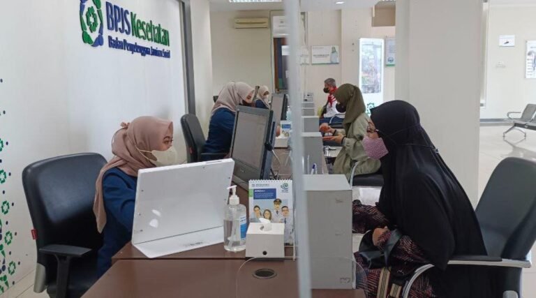 Pemkot Semarang Masuk Penerima UHC Awards