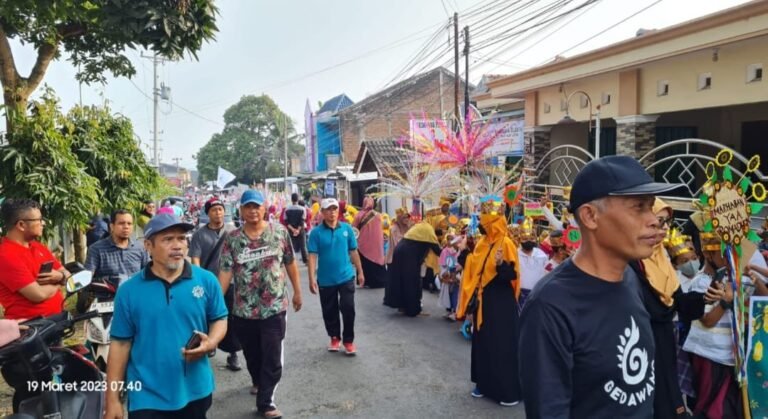 Warga Gedawang Keliling Kampung Sambut Ramadhan