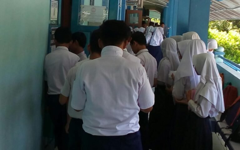 Pungutan Di SMP 5 Sragen Disoal