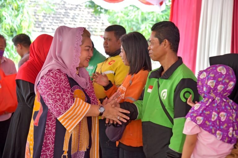 Mbak Ita Ajak Masyarakat Santuni Anak Yatim tak Hanya di Bulan Ramadan