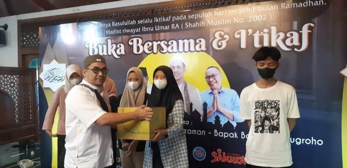 Ramadhan, Indofood Santuni Yatim dan Dhuafa