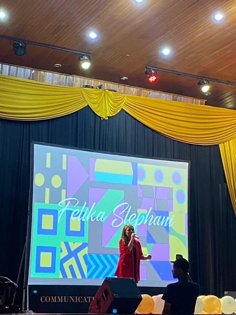 Felika Fels Meriahkan Communication Festival dan Awarding Ilkom UKSW 