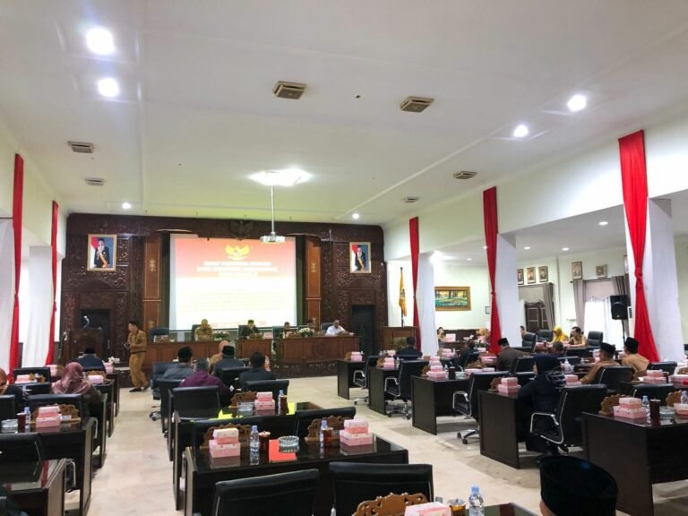 SILPA Lebih dari 5% Jadi Sorotan 3 Fraksi saat Paripurna DPRD Karanganyar