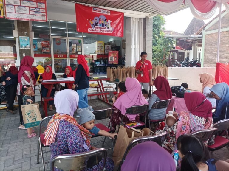 Posyandu Kolaborasi Alfamart dan Cussons Indonesia untuk 10.000 Ibu dan Balita