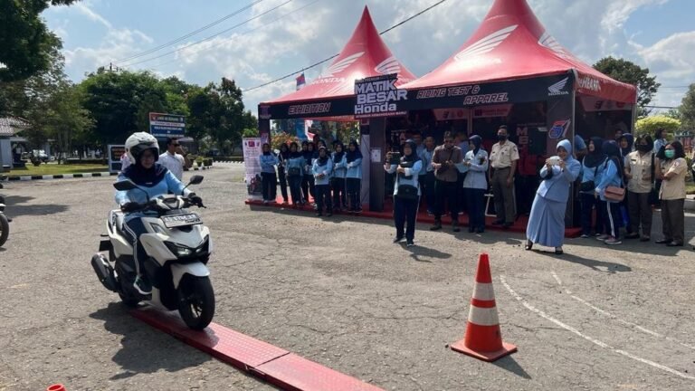 Ratusan Anggota TNI AU Ikuti Sosialisasi Safety Riding
