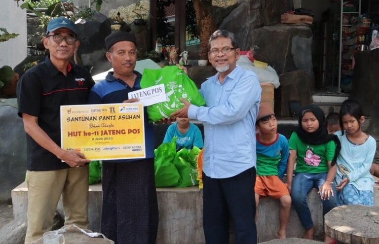 Santunan ke Panti Asuhan Tutup Rangkaian HUT ke-11 Jateng Pos