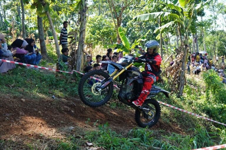 Ikutan Trabas Bareng Honda Community Jateng Naik CRF150L