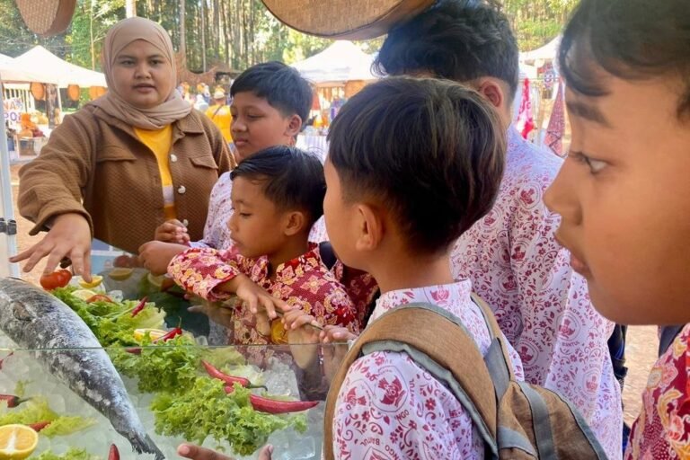 Aruna Kenalkan Produk Seafood di Event Astra Entrepreneurship Festival