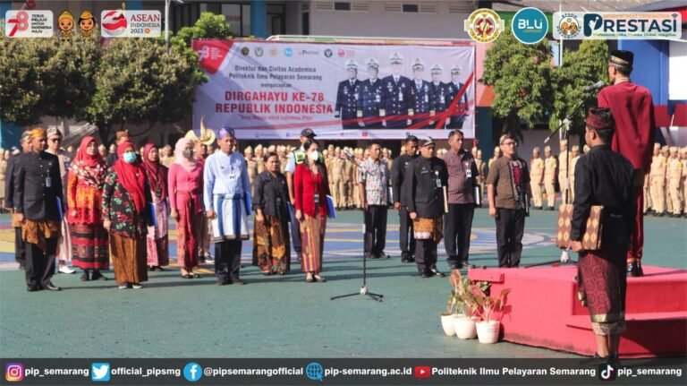 Direktur PIP Semarang Pimpin Upacara Peringatan Hari Ulang Tahun (HUT) ke-78 Republik Indonesia