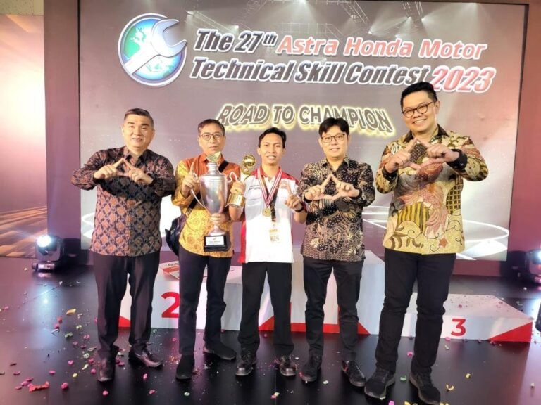 Service Advisor Astra Motor Jateng Raih Podium Pertama Technical Skill Contest AHM