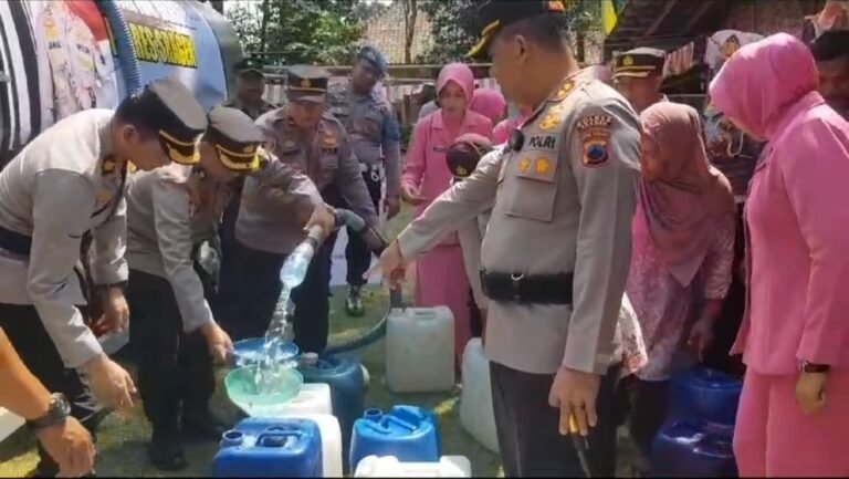 Kemarau Banyak Hewan Mati